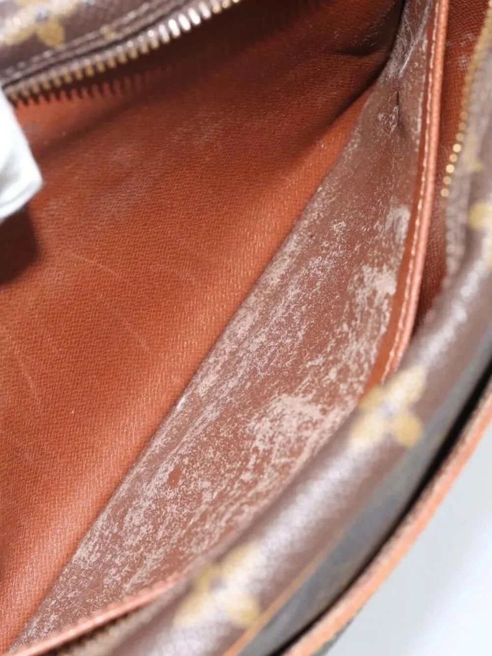 Louis Vuitton brand	louis vuitton